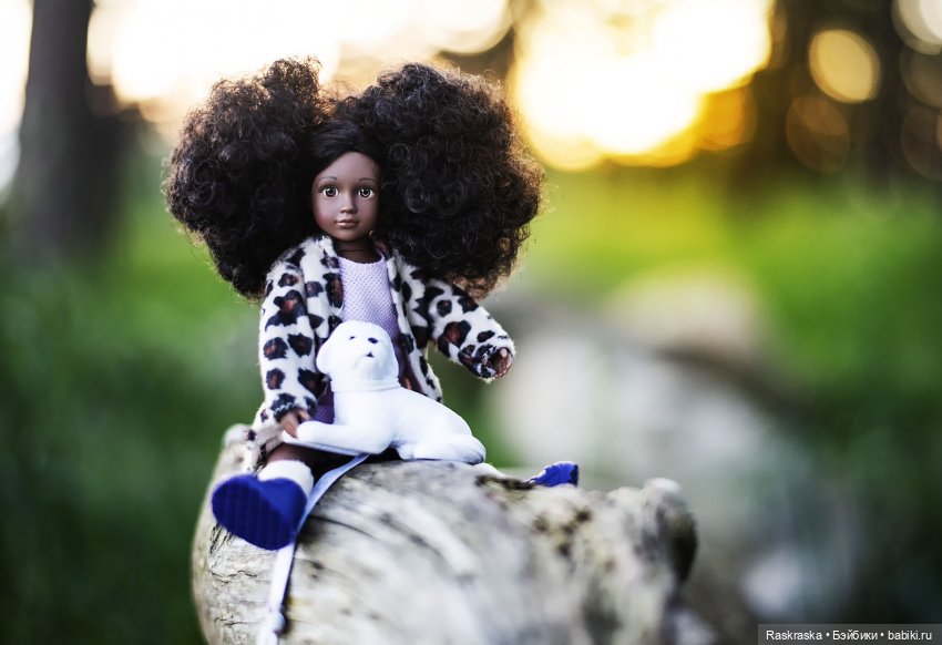 Малышки Лори, их собаки и мотоцикл (фото 9)