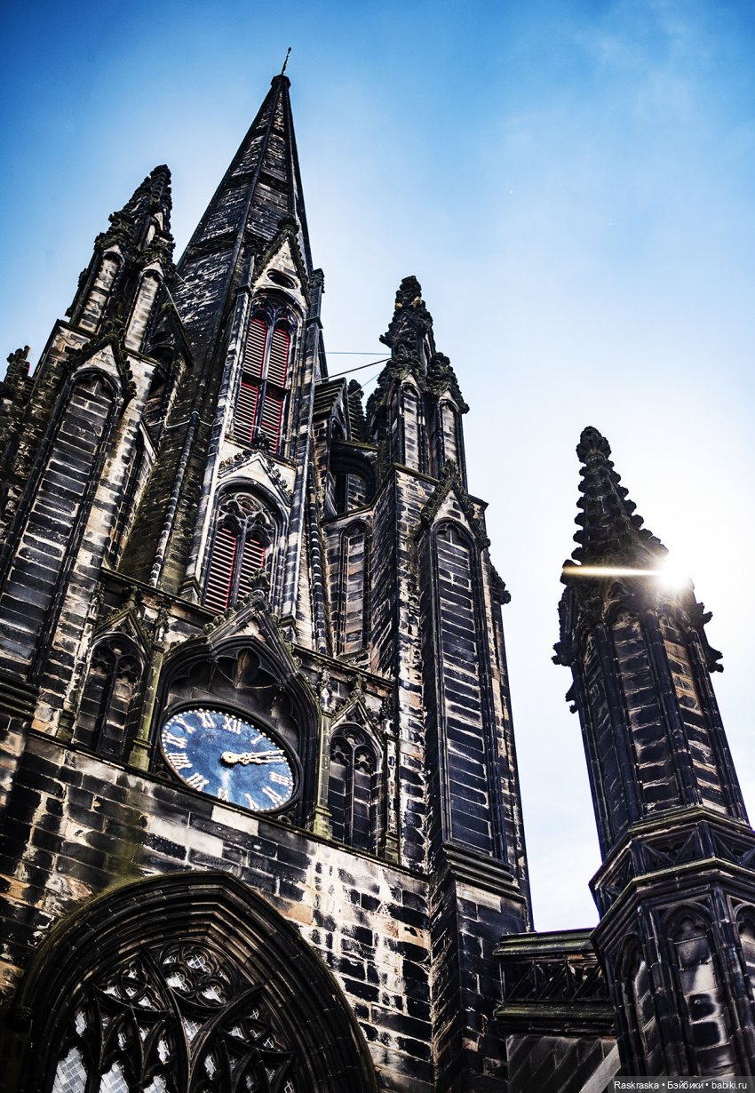 Принцесса Всея Исландии Хельга посетила Эдинбург (многобуквие и многофоточье)