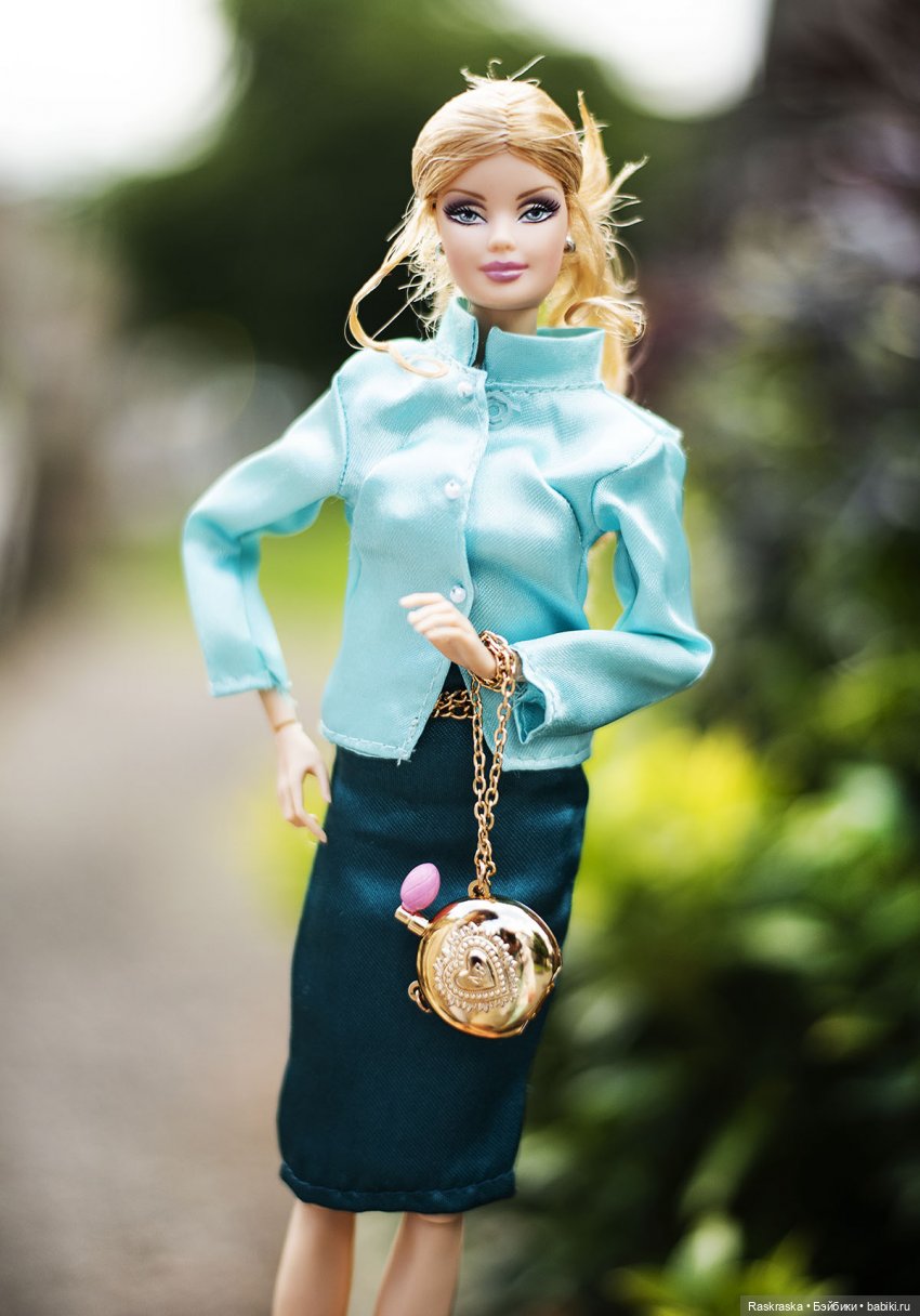 Принцесса Всея Исландии Хельга посетила Эдинбург (многобуквие и многофоточье)