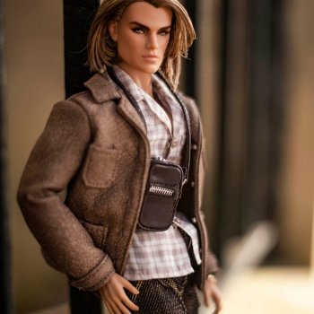 Noah Faraday Back To New York - вывела на улицу для пробных фото:)