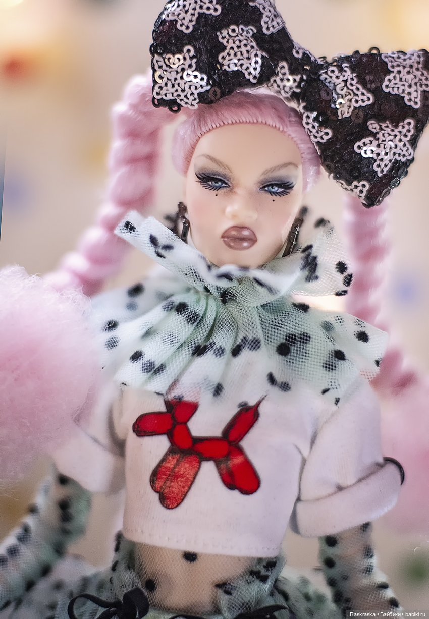 Clownesque Nadja Rhymes - распаковалась и сфотографировалась:):)📸