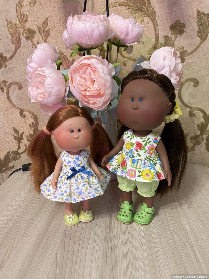 Стеша и Глаша в гости)