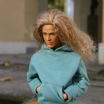 Ботиночки он носит нариман...