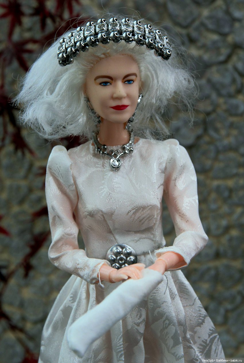 Королевский стриптиз с разоблачением (фото 7)