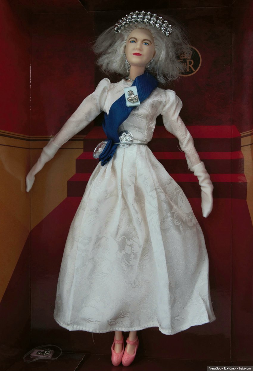 Королевский стриптиз с разоблачением (фото 3)