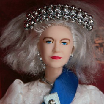 Королевский стриптиз с разоблачением