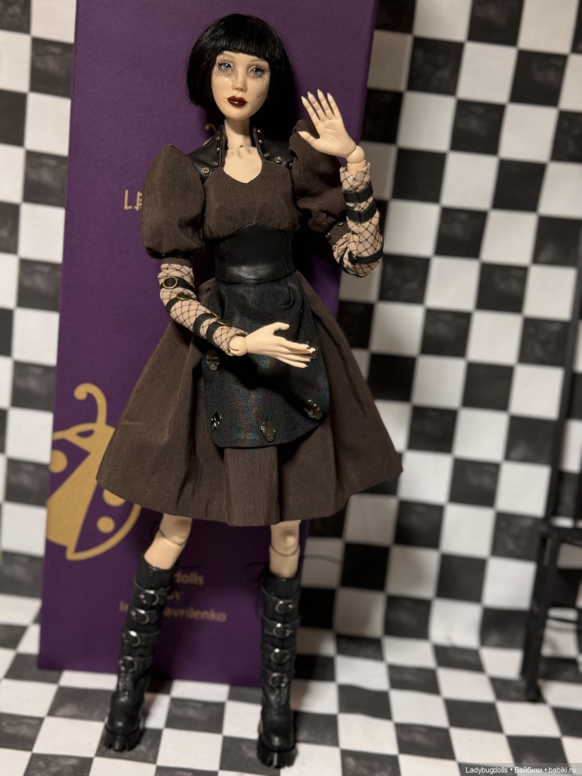 Кукла Алиса Дарк из коллекции «Алиса в стране чудес Стимпанк»