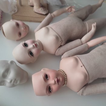 Рабочие будни кукольника фарфориста