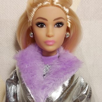 Это не Лина looks