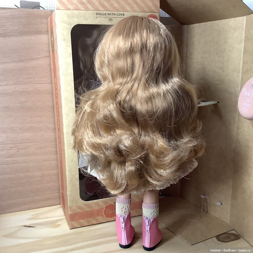 Мини-обзор куклы Ноэлия Noelia 32 cm | Бэйбики Мини-обзор куклы Ноэлия Noelia 32 cm (фото 6)