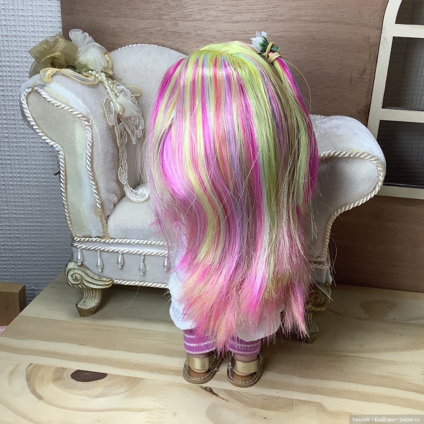 Розовые мини Мии: радужная и с беретом (фото 4)