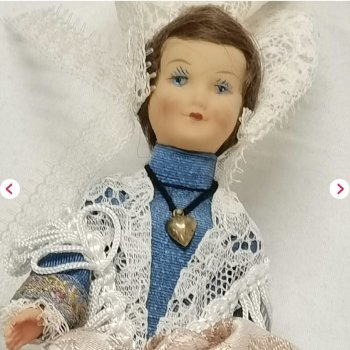 Бретань / Франция. Куклы в национальных бретонских костюмах