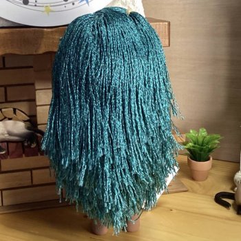 Кукла Little Mia из коллекции 2025 с трессами (афрокосичками)