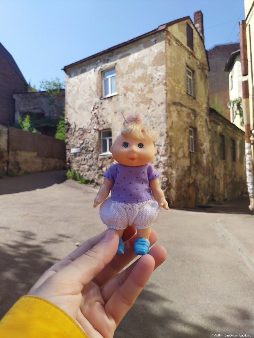 А тут старинный дом 17-18 века кажется