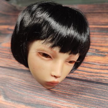 Нарисовала первый мейк