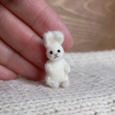 Микро зайчик. Игрушка для куклы