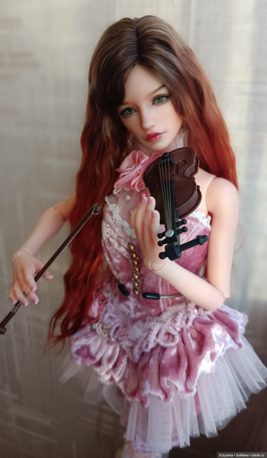 Итак, она звалась Ванессой