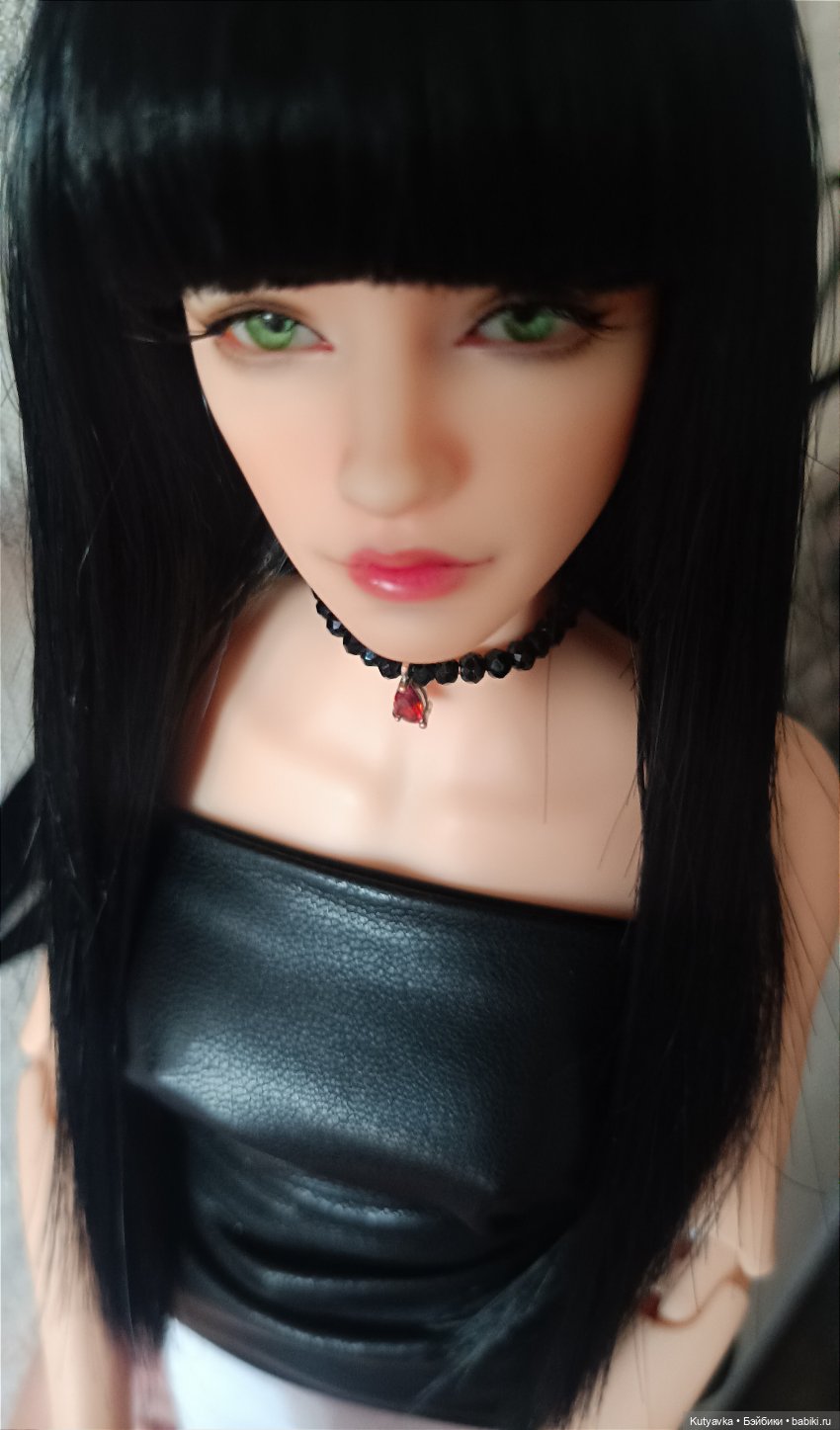 Новый образ 🩶 Vanessa Iplehouse (фото 2)