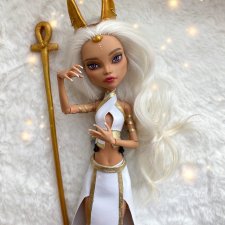 Ооак монстер хай в образе анубиса