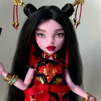 Девушка азиатка