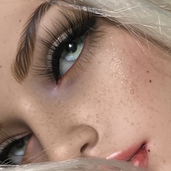 Гламурный макияж для Iplehouse