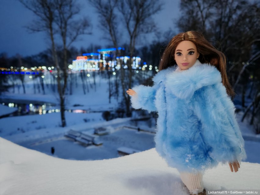 Новогодний город — Куклы Barbie (Барби): Looks