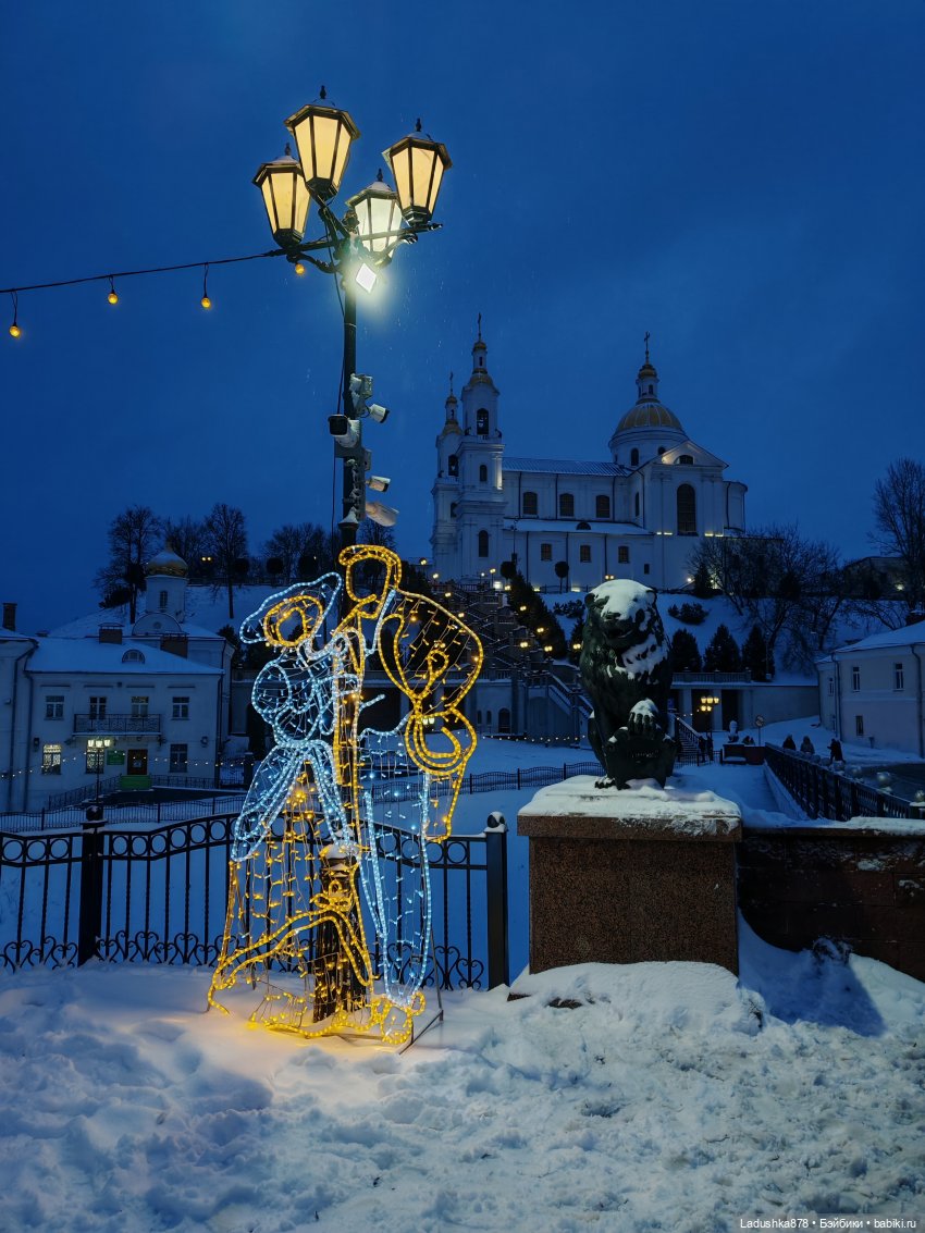 Новогодний город — Куклы Barbie (Барби): Looks