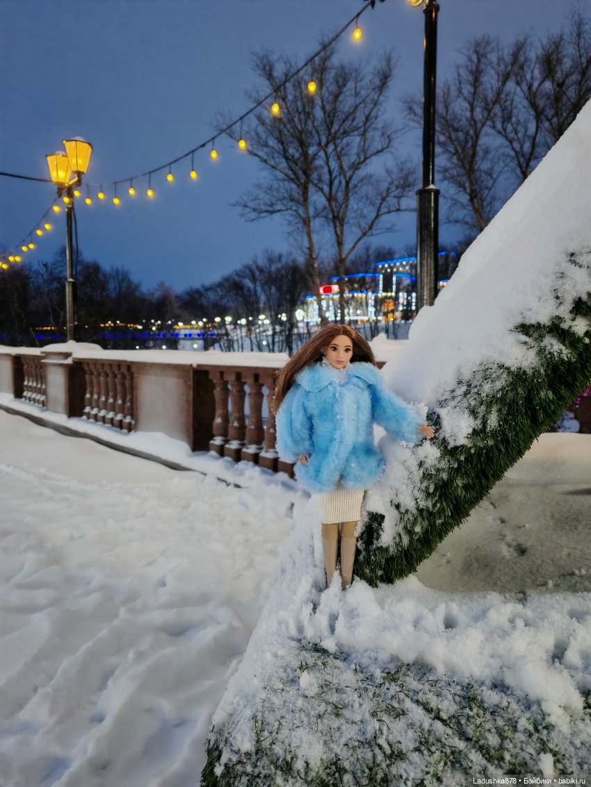 Новогодний город — Куклы Barbie (Барби): Looks