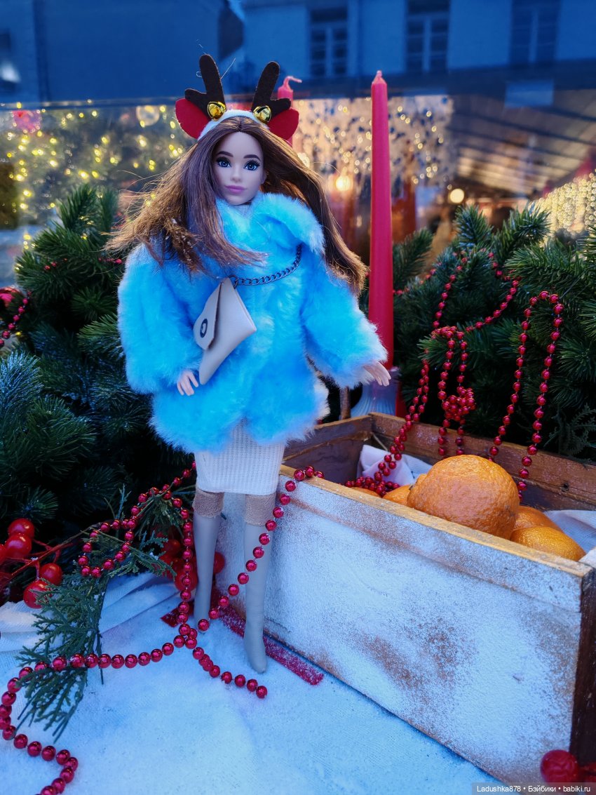 Новогодний город — Куклы Barbie (Барби): Looks