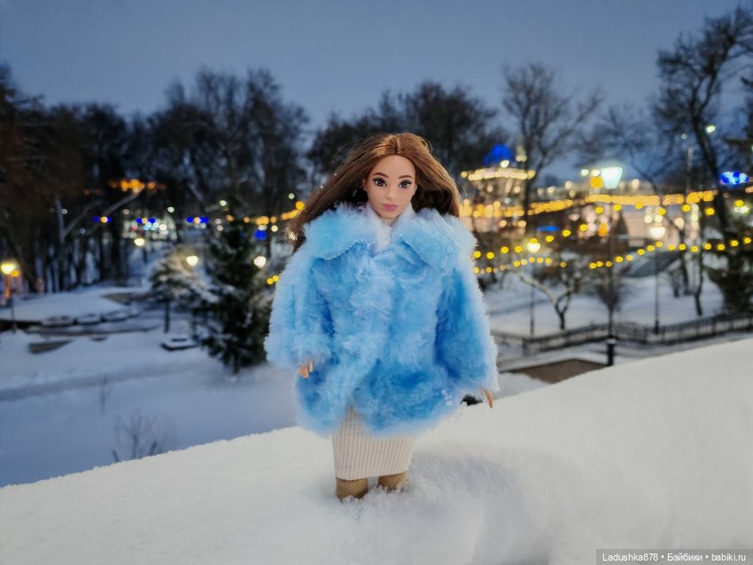 Новогодний город — Куклы Barbie (Барби): Looks