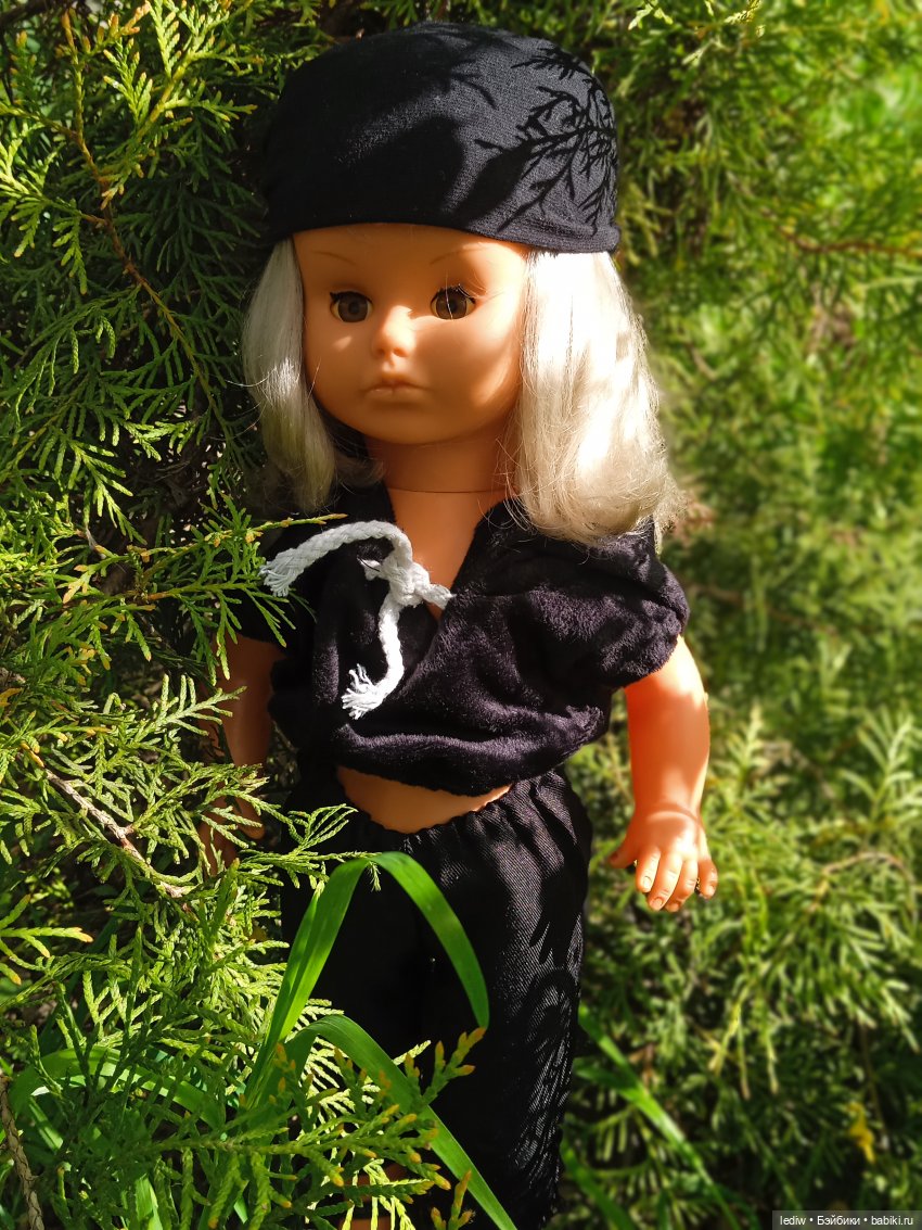 "Две из Родди не считая Совы". Зарытые собаки графства Пупсдорф | Бэйбики "Две из Родди не считая Совы". Зарытые собаки графства Пупсдорф (фото 4)