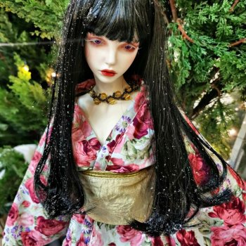 Девушка в кимоно