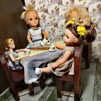 Гарнитур из натурального дерева