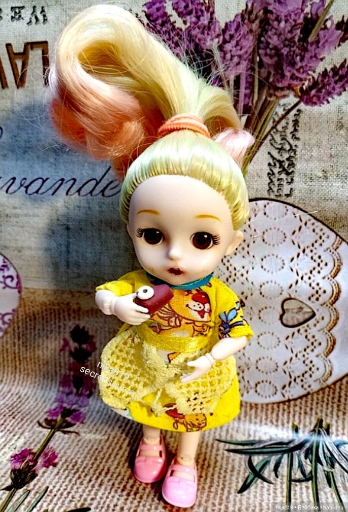 Куколки с розовыми и красными волосами (фото 3)