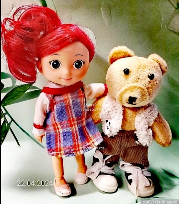 Куколки с розовыми и красными волосами (фото 10)