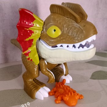 Чем кормить динозавра