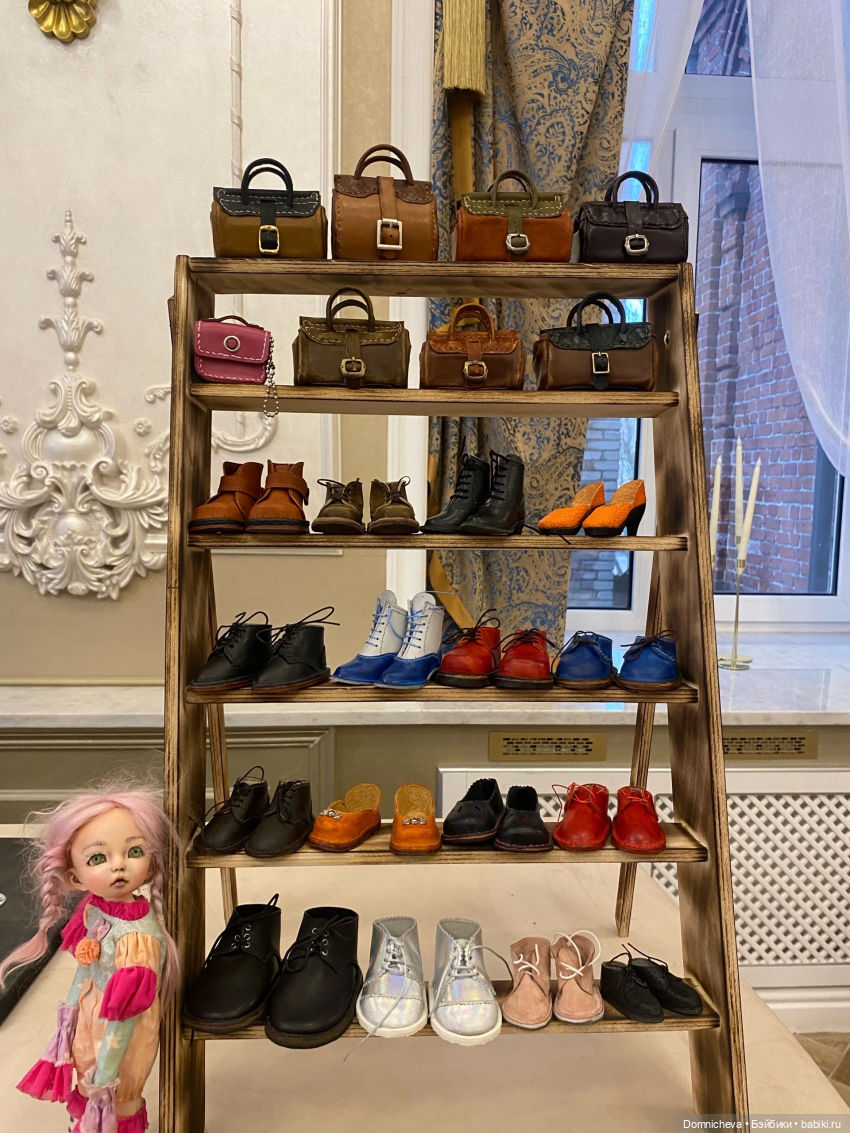 У нас тоже выставка кукол (фото 2)