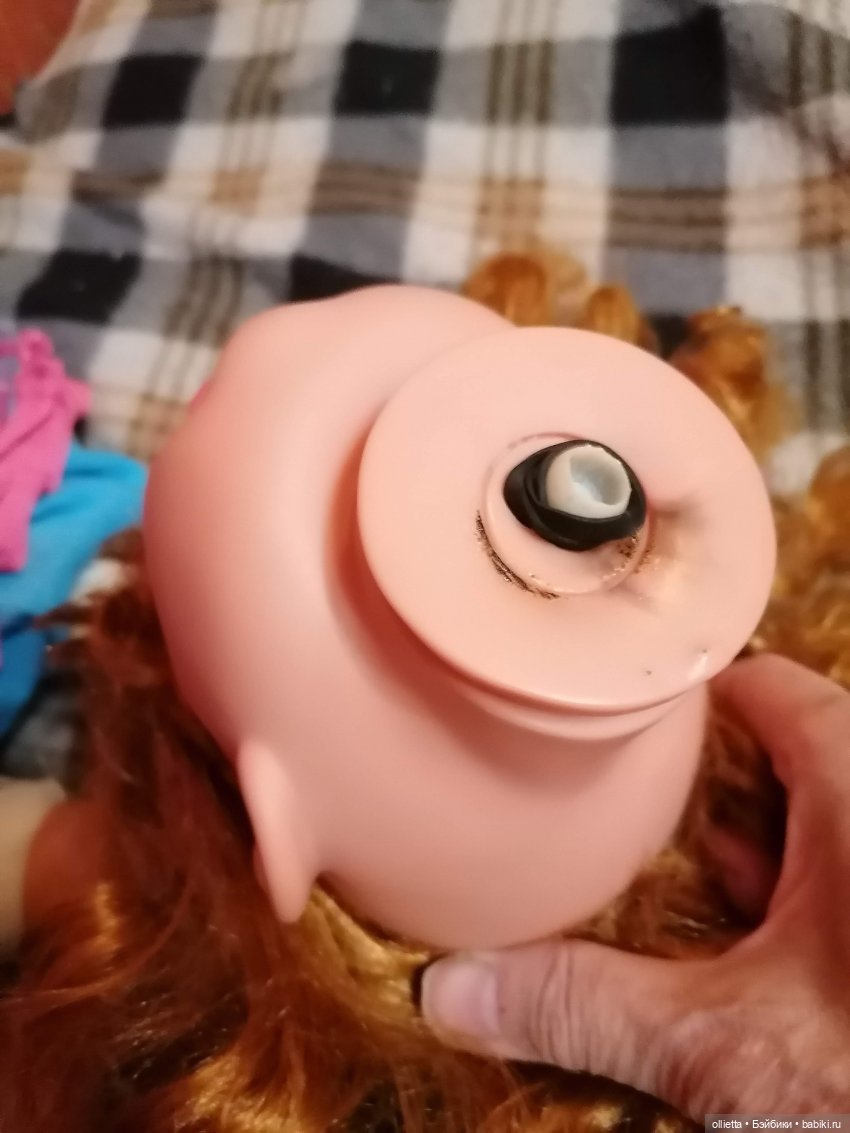 голова куклы. сломанный штырь