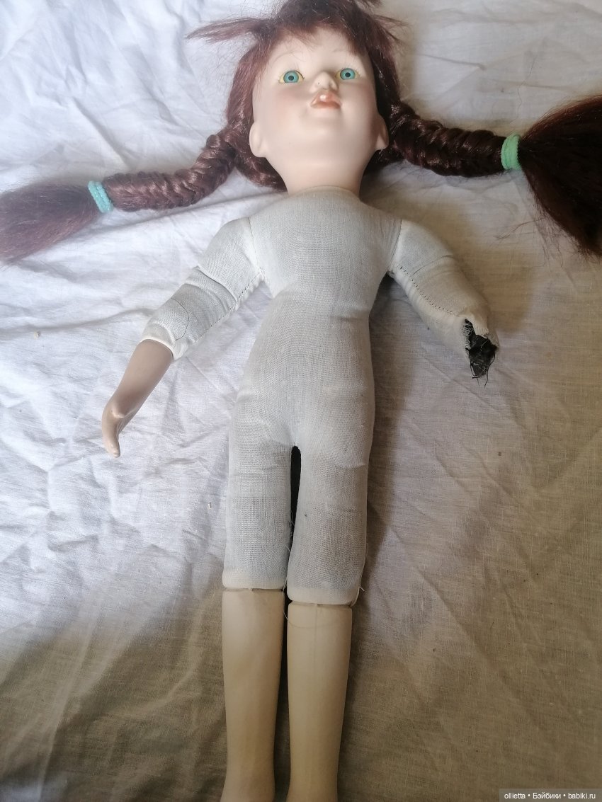 кукла без руки