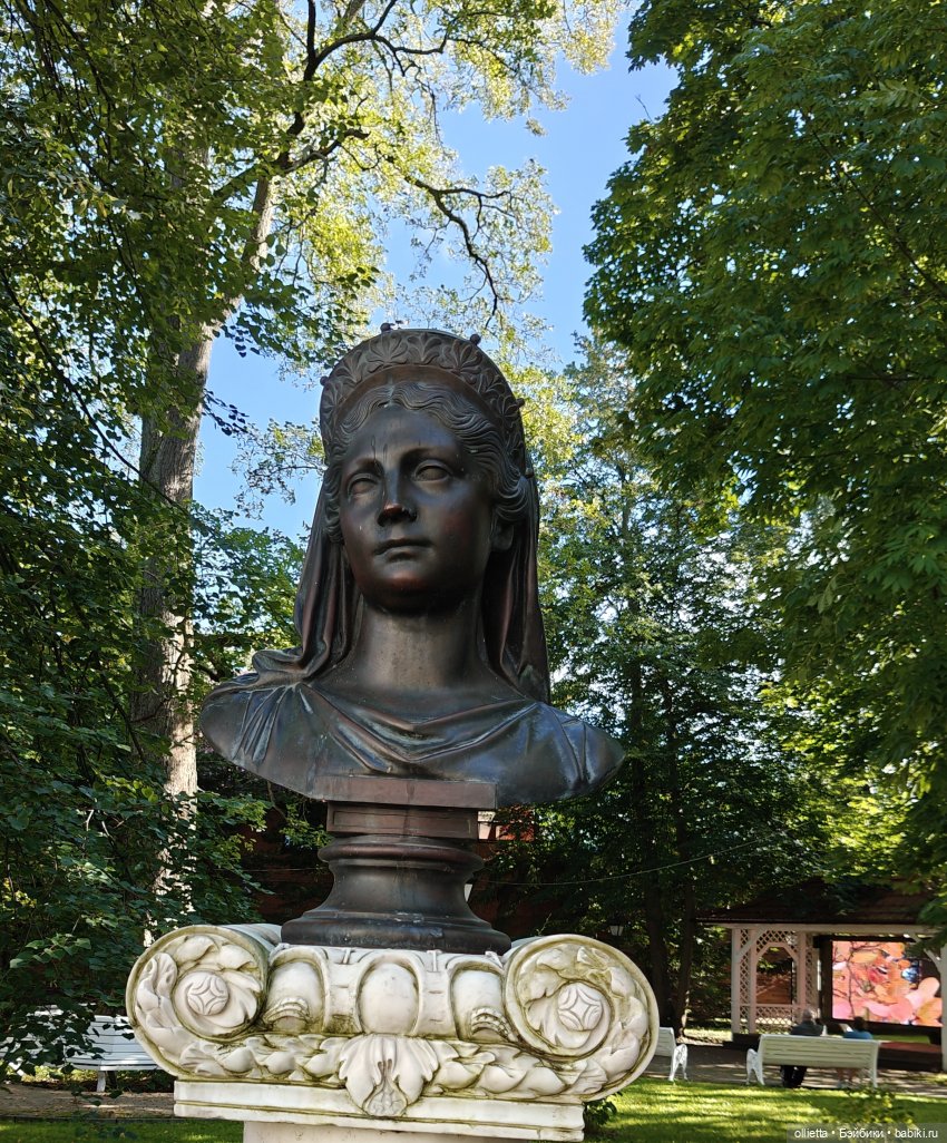 памятник королеве Луизе Прусской памятник королеве Луизе Прусской