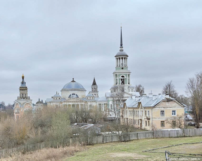 Новоторжский Борисоглебский монастырь