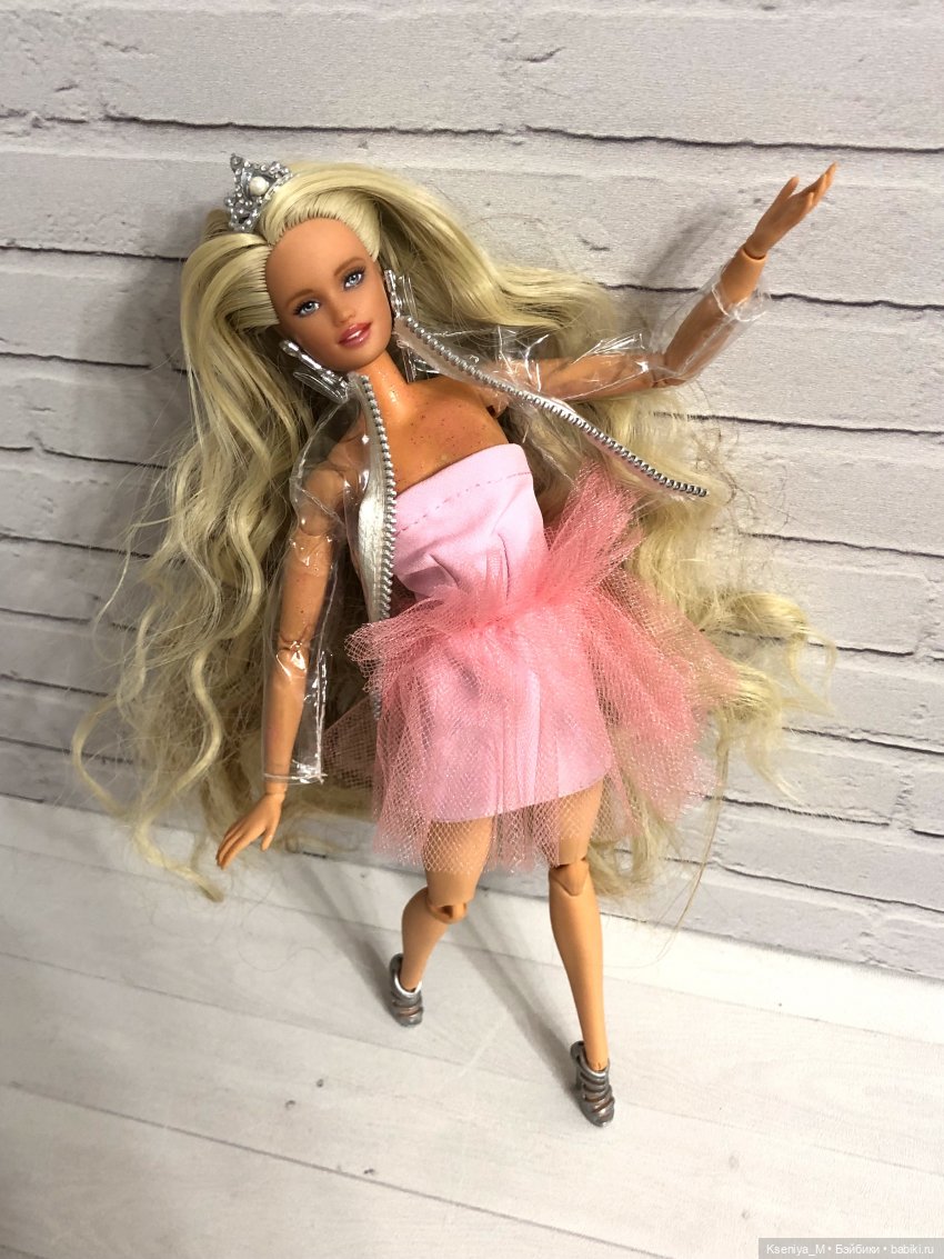 Молд скиппер из 90, американская школьница 2000х на современном мтм теле 🩷 (фото 9)