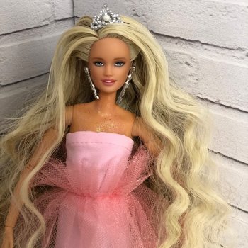 Молд скиппер из 90, американская школьница 2000х на современном мтм теле 🩷