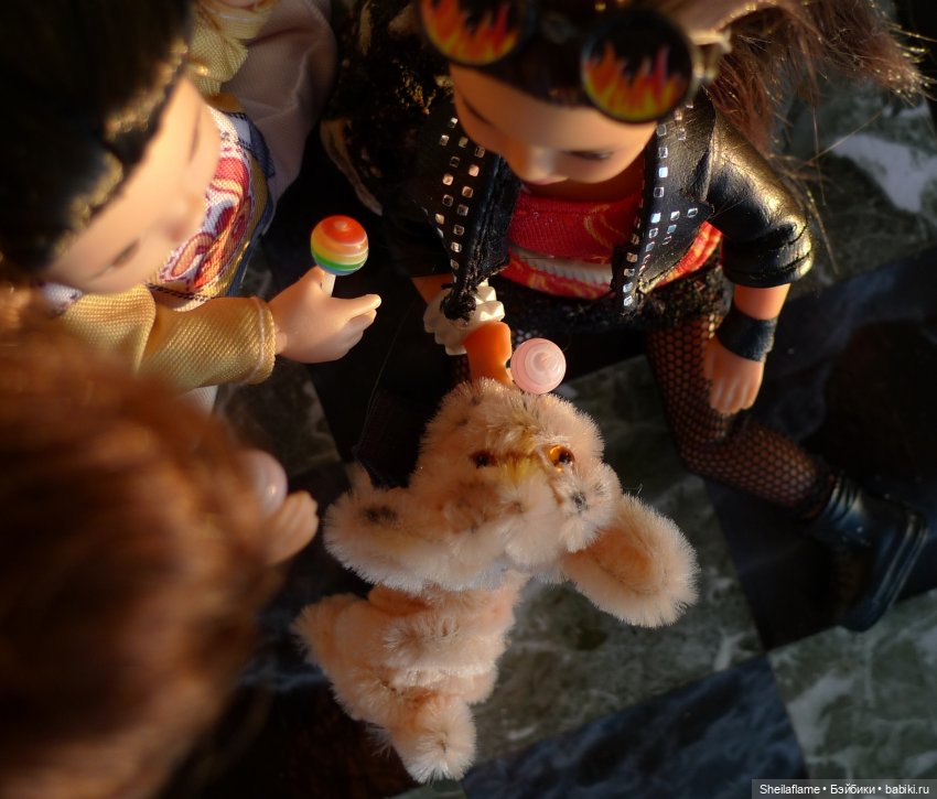 Весёлая распаковка-игра))