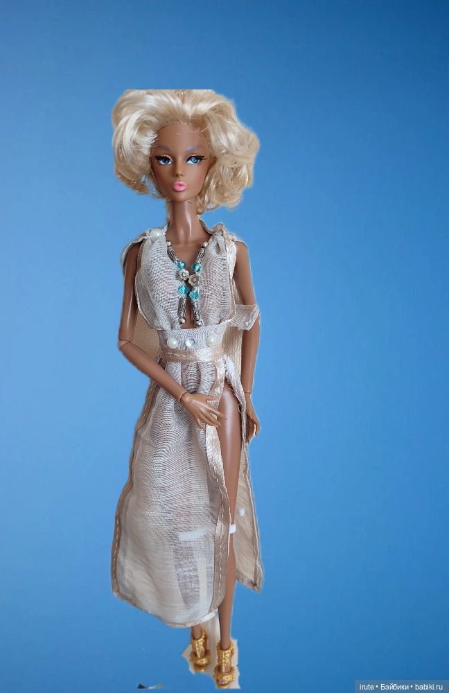 Бриджит. Разные образы — Фэшн (фото 10)