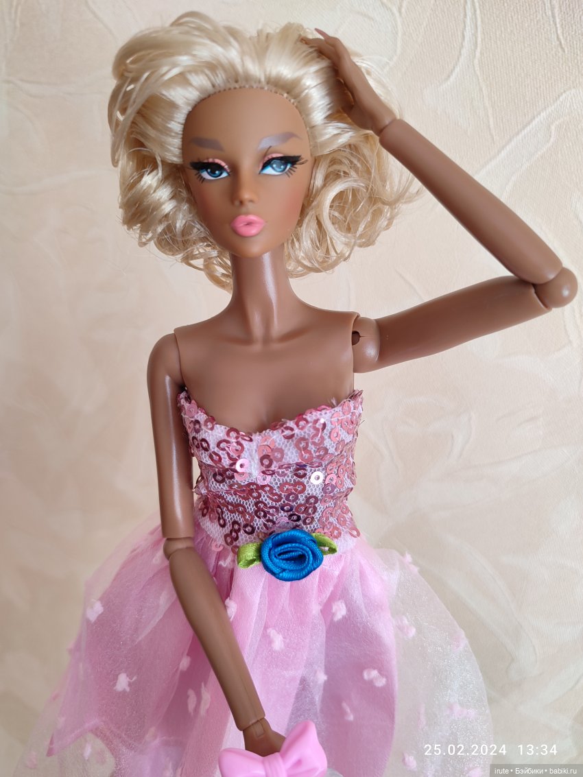 Бриджит. Разные образы — Фэшн (фото 8)