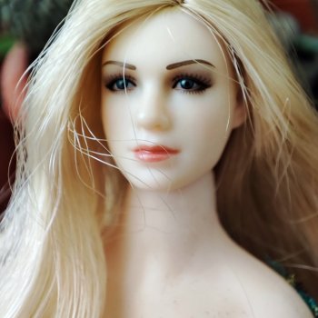 И снова 1:12. Новая куколка