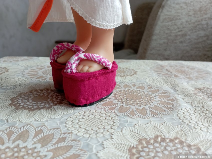 Выгул кимоно — Куклы Paola Reina (Паола Рейна): новинки