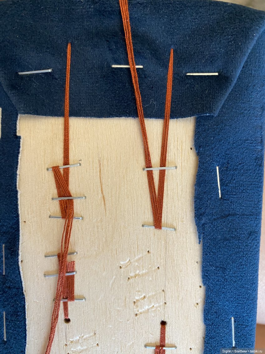 Room-shelf - Диван и лотос