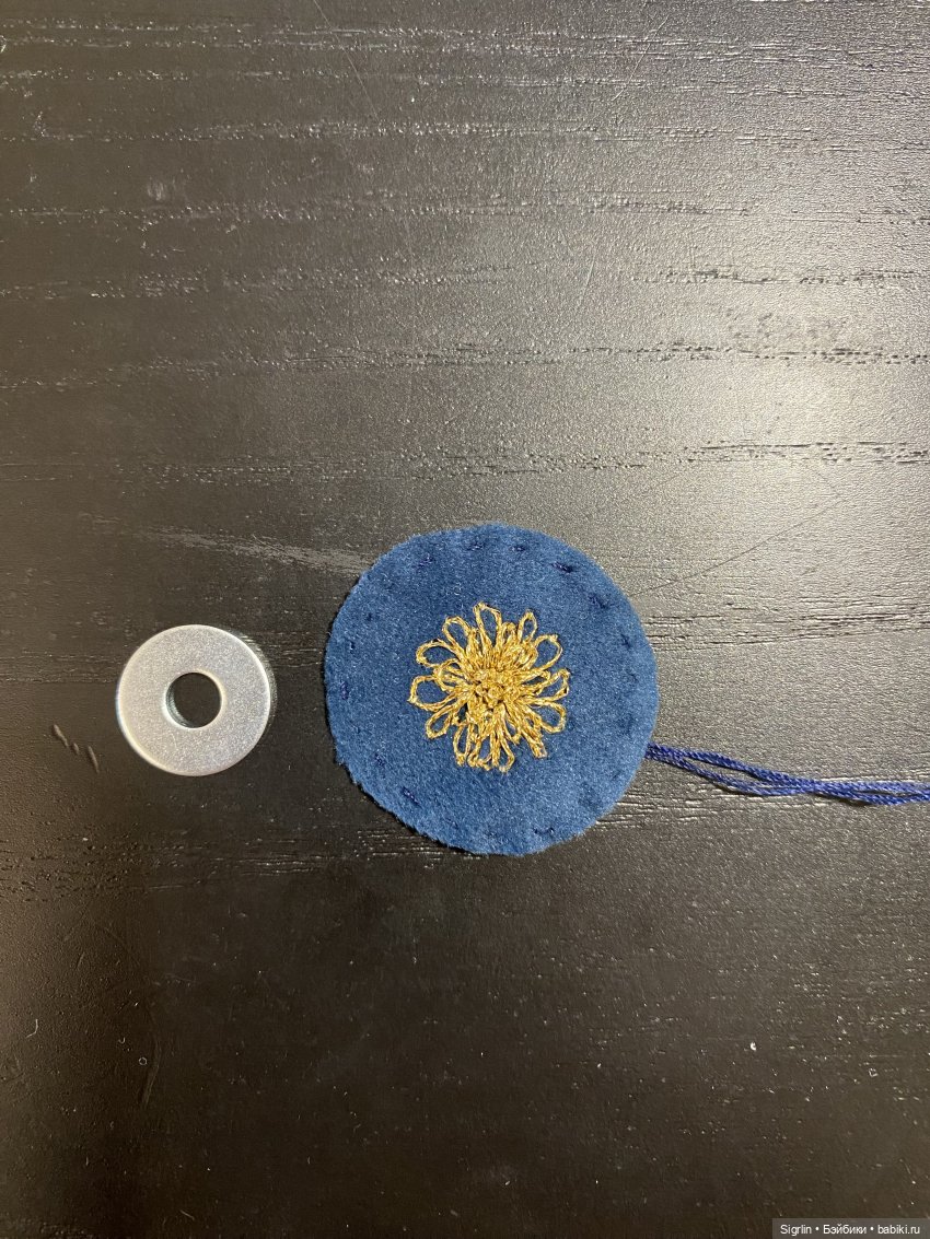 Room-shelf - Диван и лотос